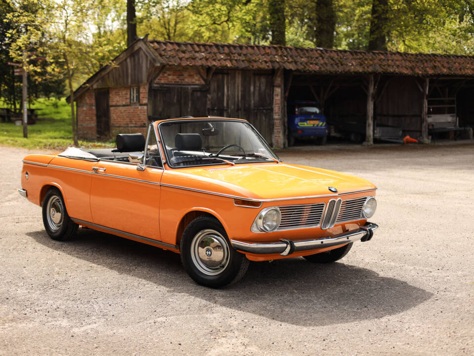 Image 2/94 of BMW 1600 Convertible (1970)