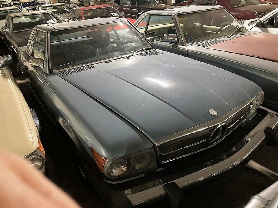 Immagine 1/19 di Mercedes-Benz 450 SL (1975)