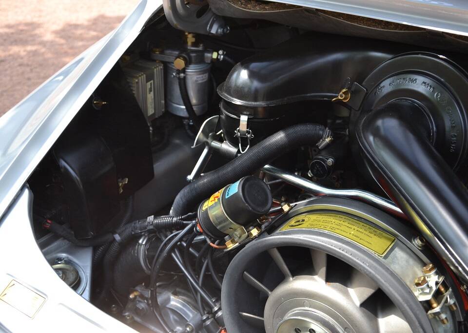 Immagine 30/31 di Porsche 911 2.2 S (1971)