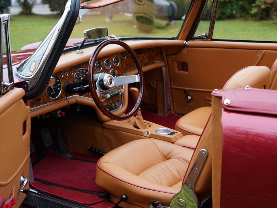 Image 7/17 of Facel Vega Facel III (1964)