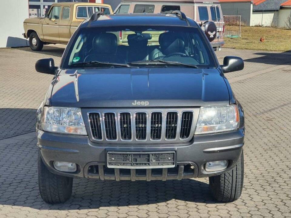 Immagine 2/20 di Jeep Grand Cherokee 2.7 CRD (2003)