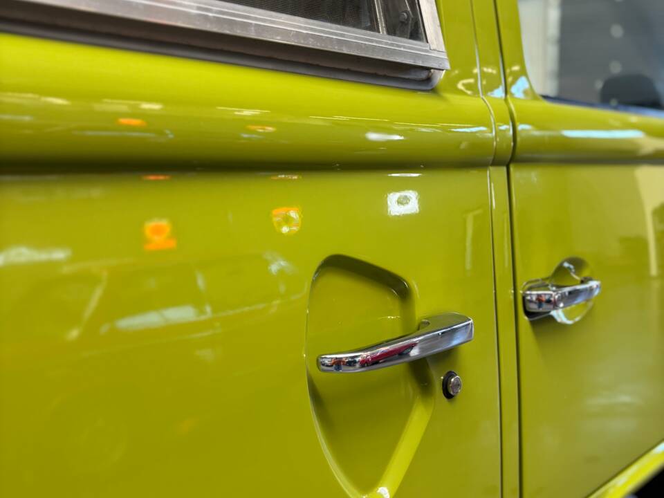 Bild 16/16 von Volkswagen T2b Westfalia (1978)