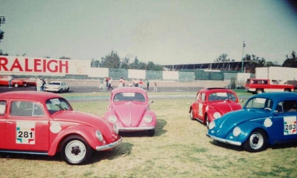 Image 14/47 of Volkswagen Beetle 1200 Export &quot;Oval&quot; (1954)