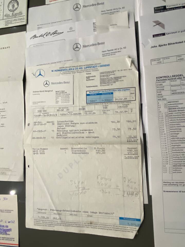 Image 56/63 of Mercedes-Benz 500 SEC (1984)