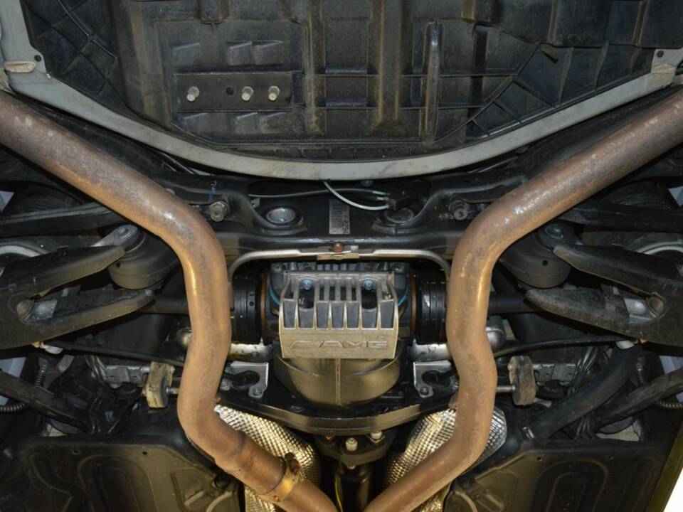 Imagen 98/100 de Mercedes-Benz E 55 AMG (2003)