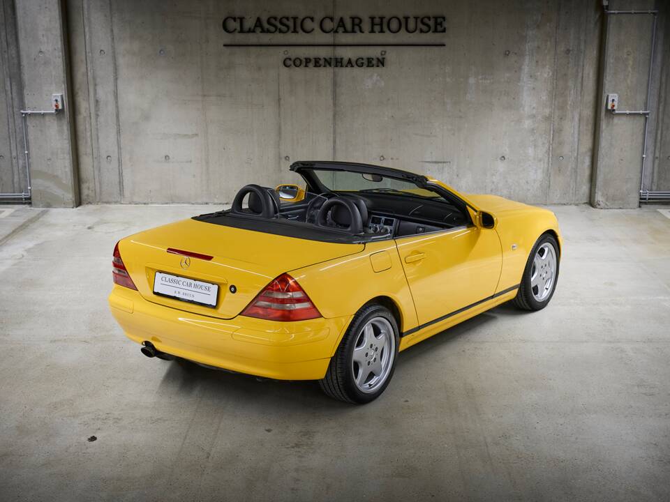 Image 33/100 de Mercedes-Benz SLK 230 Kompressor (1999)