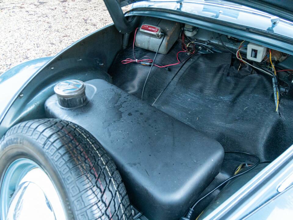 Bild 34/50 von Volkswagen Käfer 1200 Standard "Ovali" (1954)