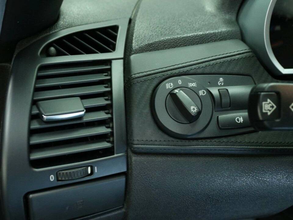 Image 17/50 of BMW Z4 M Roadster (2006)