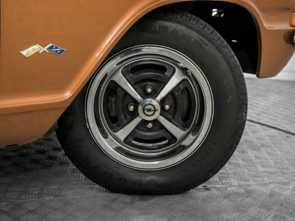 Imagen 42/50 de Opel Kadett 1,2 S (1972)