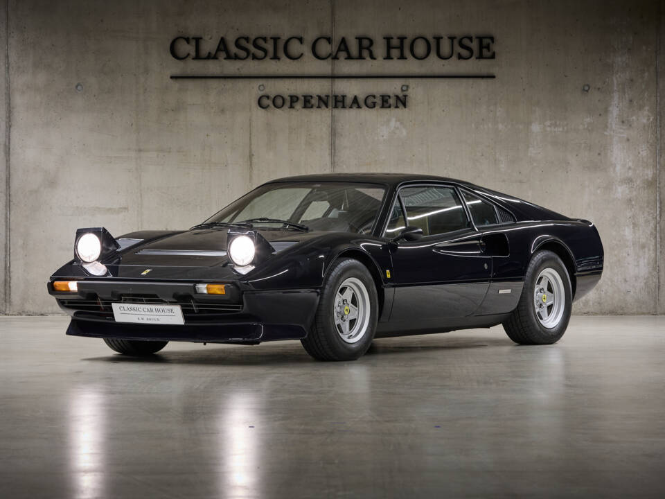 Imagen 2/98 de Ferrari 308 GTB (1976)