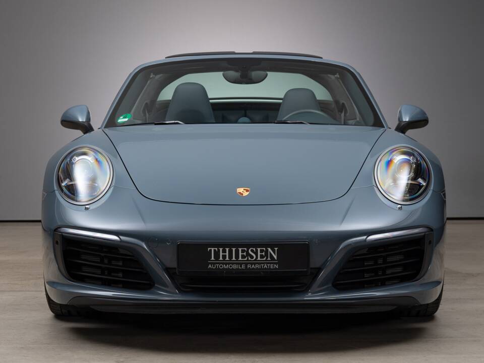 Image 3/37 of Porsche 911 Targa 4S (2016)