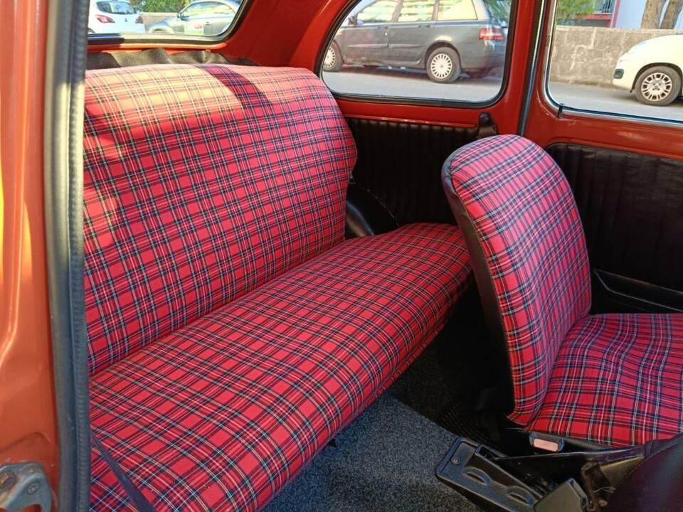 Image 7/50 of FIAT 500 L (1971)