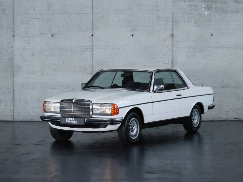 Image 1/36 of Mercedes-Benz 280 CE (1979)