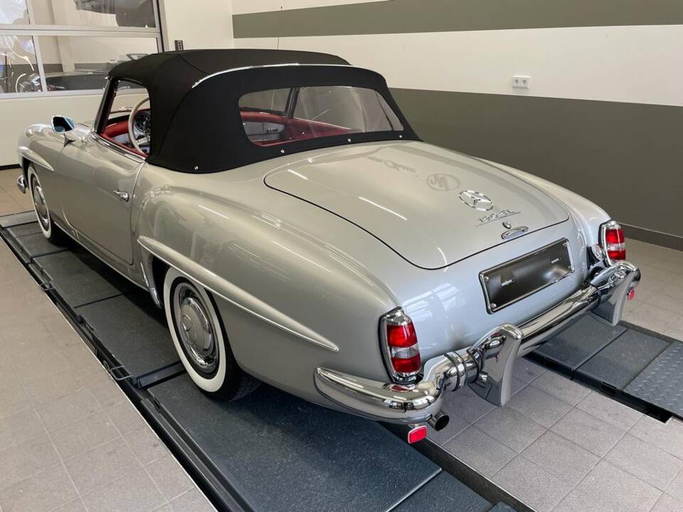 Image 26/54 of Mercedes-Benz 190 SL (1957)