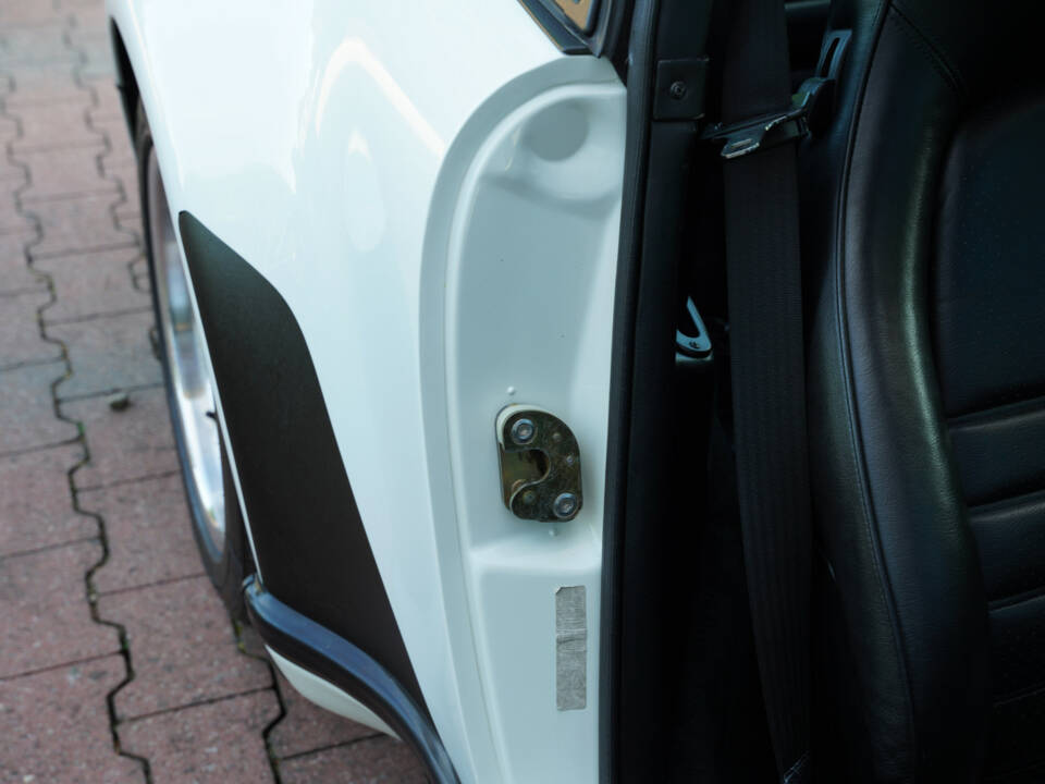 Image 29/50 of Porsche 911 Turbo 3.3 (1986)