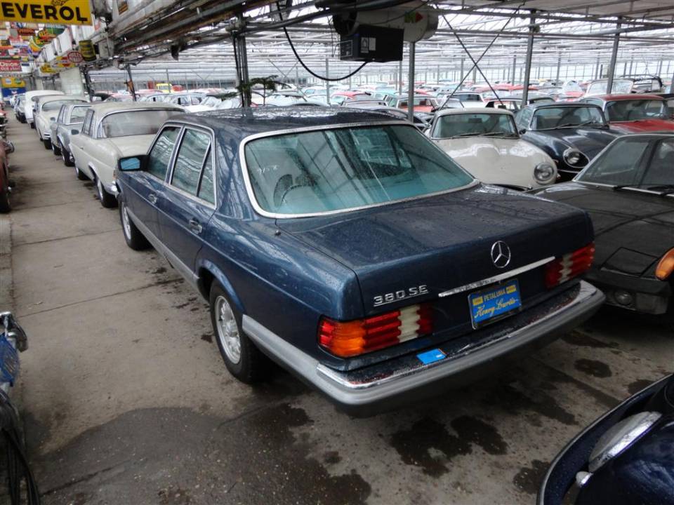 Imagen 14/15 de Mercedes-Benz 380 SE (1985)