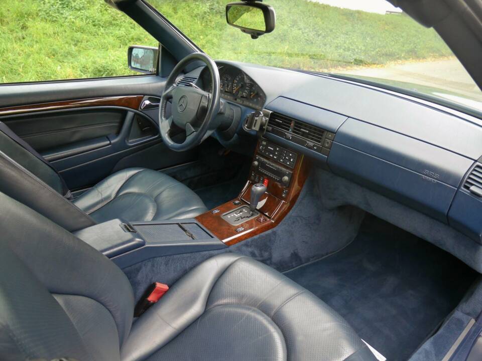 Image 26/35 de Mercedes-Benz SL 320 (1996)