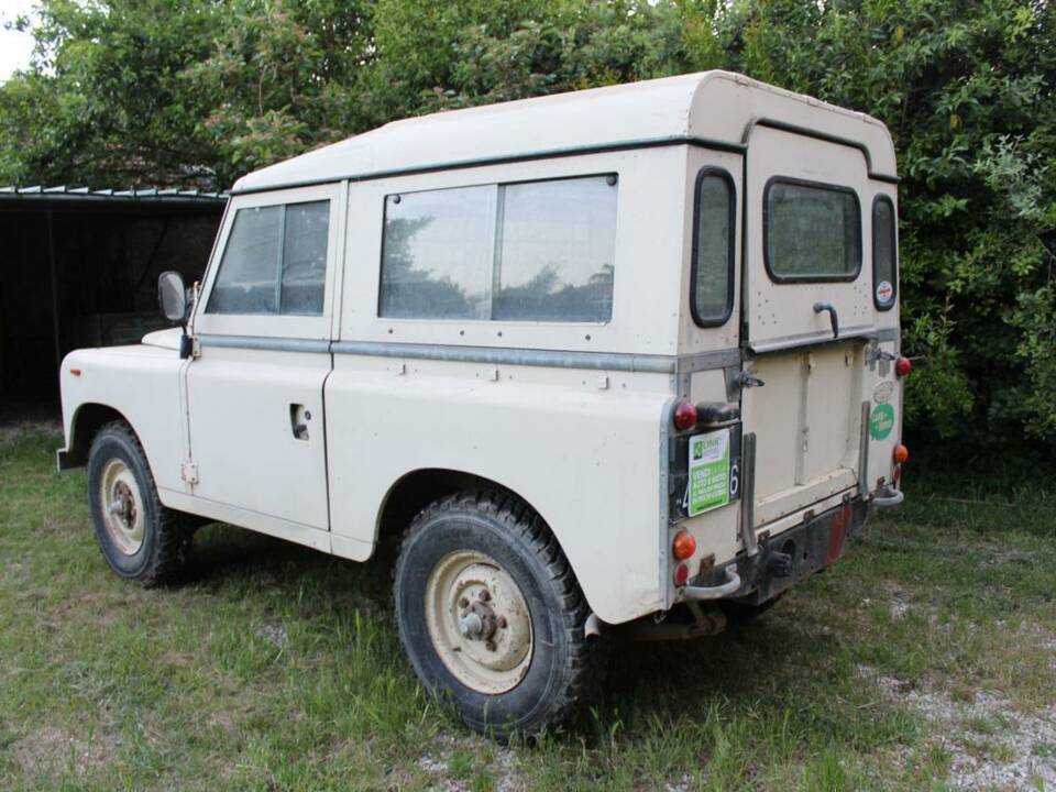Image 6/33 of Land Rover 88 (1984)