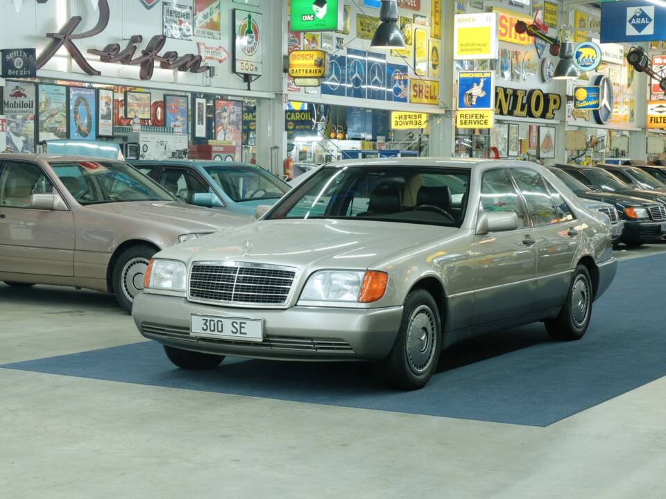 Bild 9/50 von Mercedes-Benz 300 SE (1992)