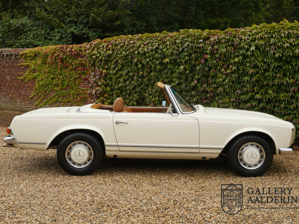 Immagine 39/50 di Mercedes-Benz 280 SL (1970)