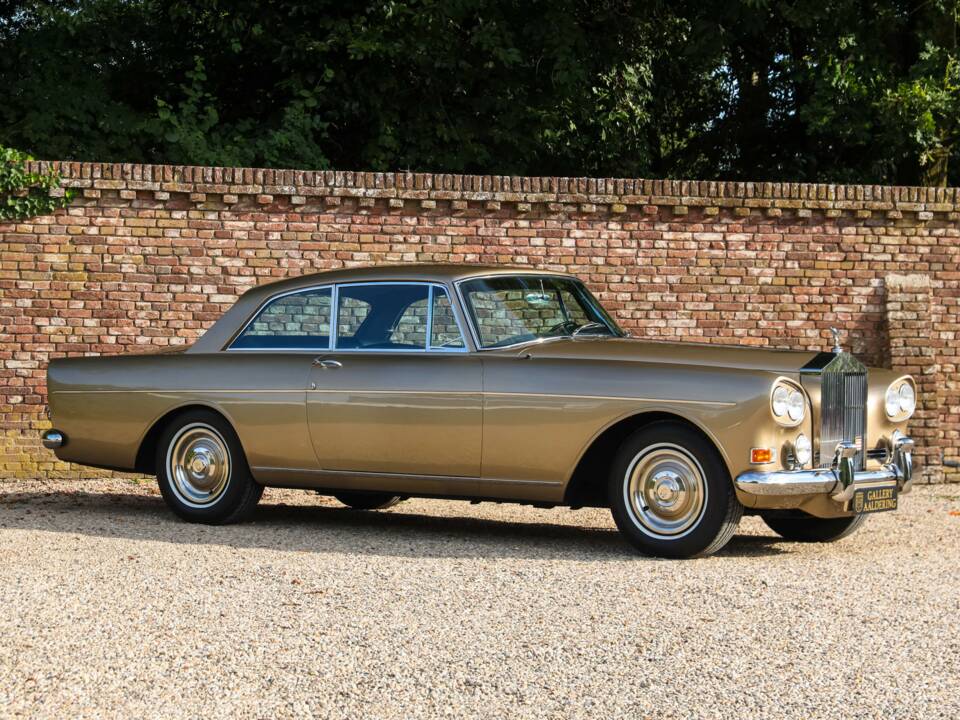 Image 42/50 of Rolls-Royce Silver Cloud III "Chinese Eyes" (1965)