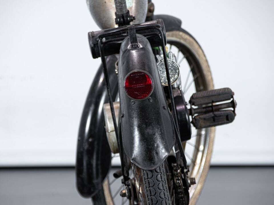 Image 32/50 of Bianchi DUMMY (1957)