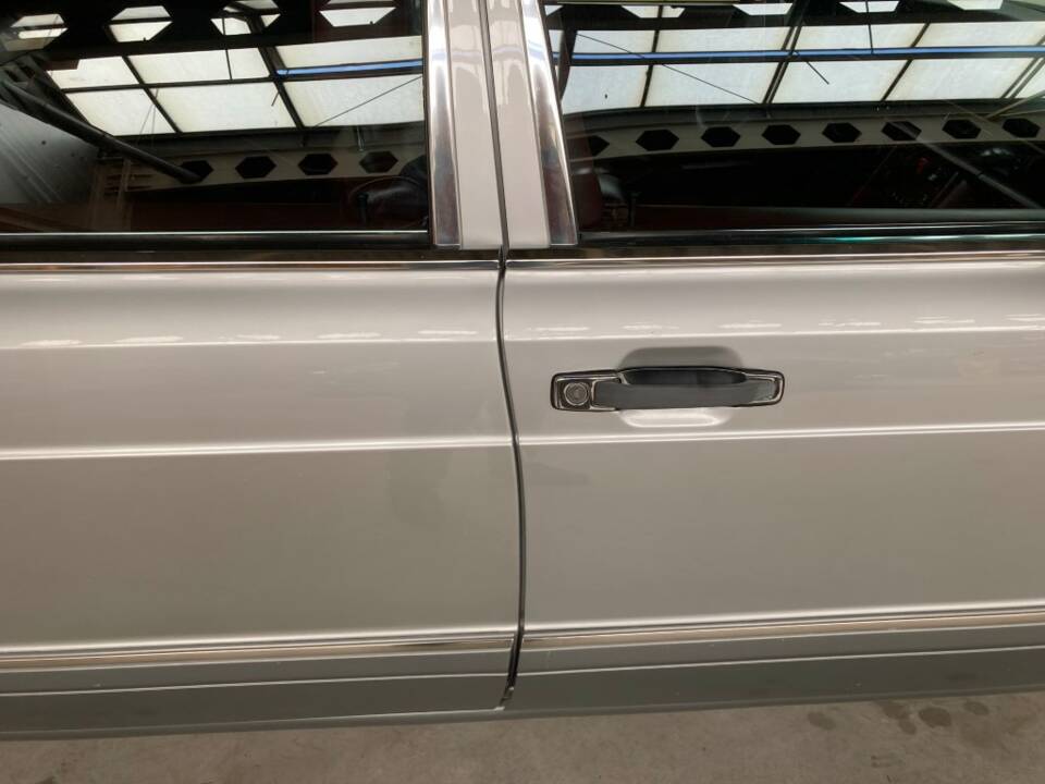 Afbeelding 17/38 van Mercedes-Benz 420 SEL (1986)