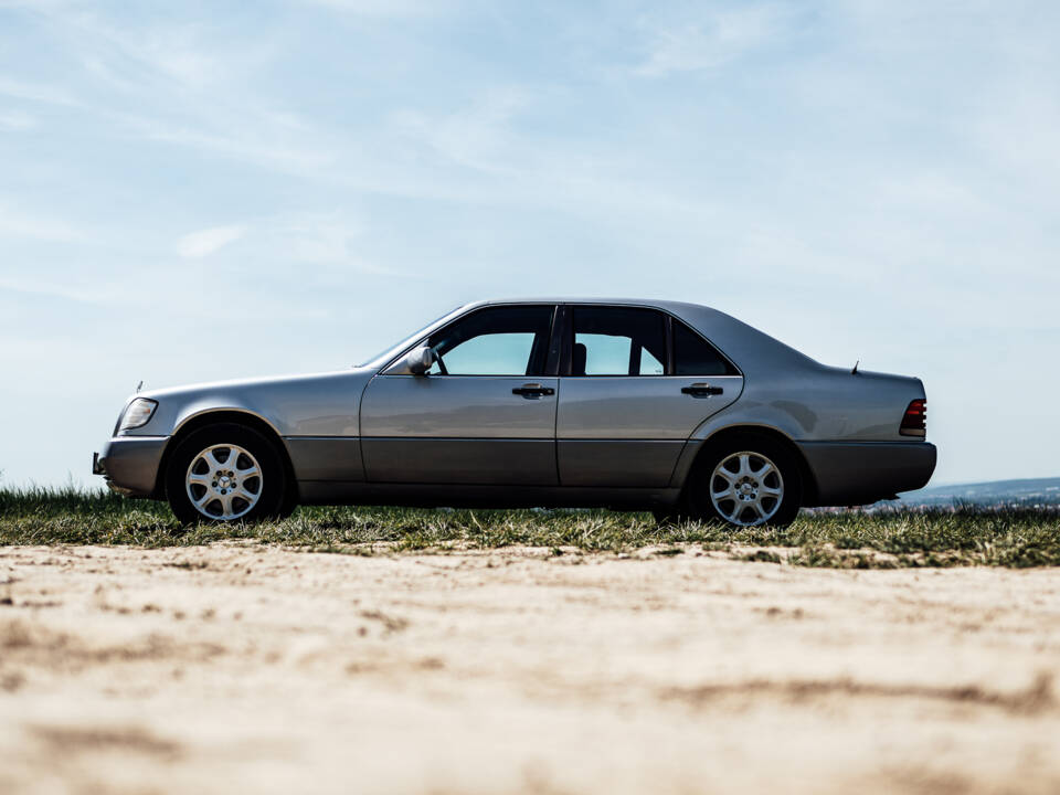 Image 3/57 de Mercedes-Benz 500 SE (1992)