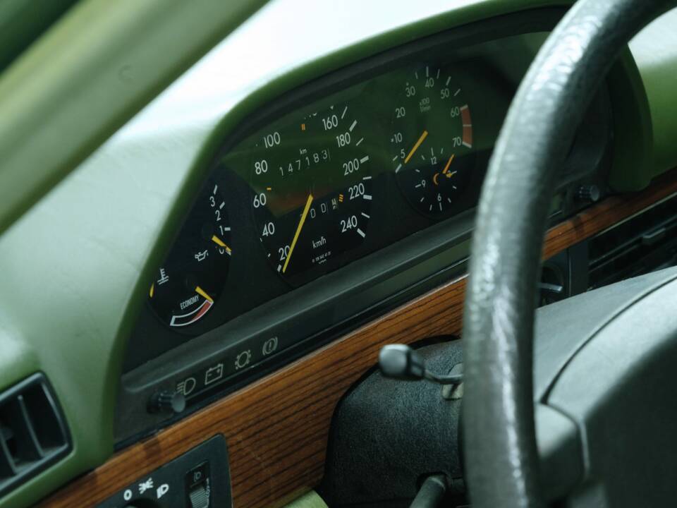 Bild 35/50 von Mercedes-Benz 500 SE (1982)