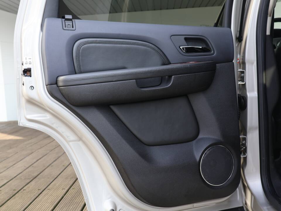 Bild 46/50 von Cadillac Escalade (2009)