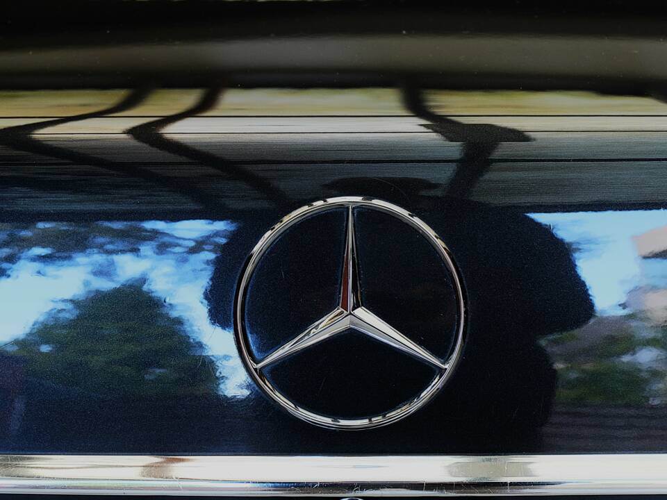 Immagine 38/79 di Mercedes-Benz 560 SEC (1991)