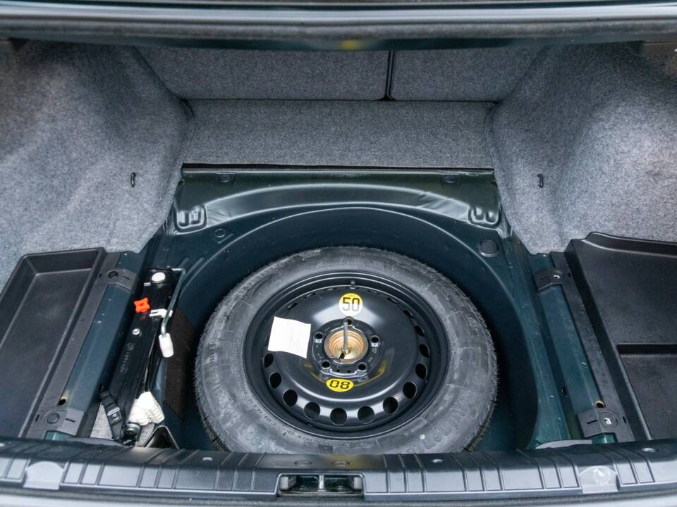 Image 41/50 of BMW 323Ci (2001)