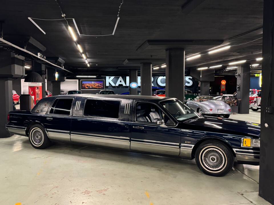 Immagine 5/30 di Lincoln Town Car (1992)