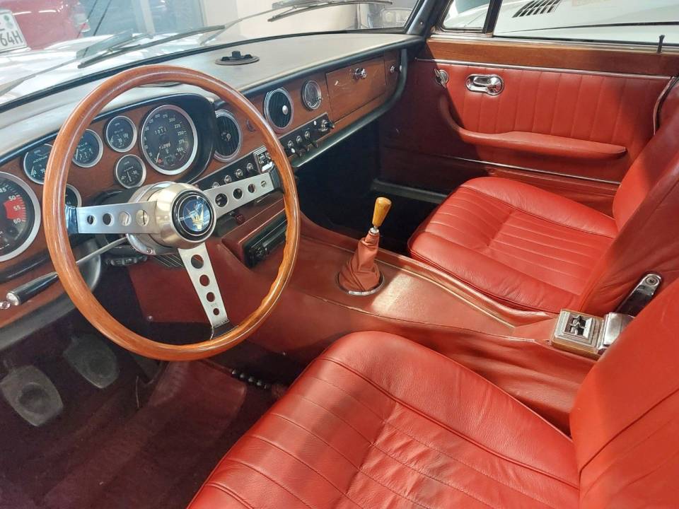 Image 15/15 de Maserati Quattroporte 4200 (1966)