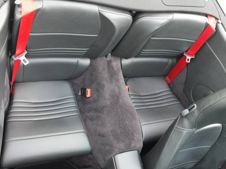 Bild 68/73 von Porsche 911 Carrera 4S (2004)