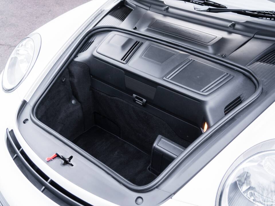Bild 16/52 von Porsche 911 GT2 (2008)