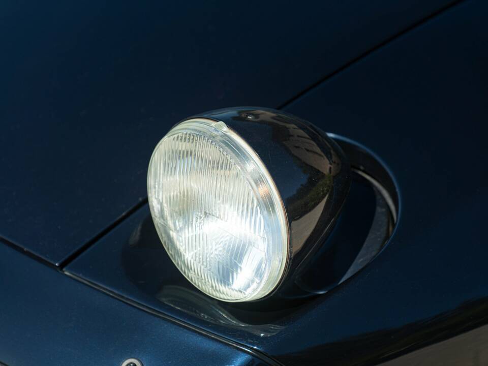 Image 26/50 of Porsche 928 GTS (1992)