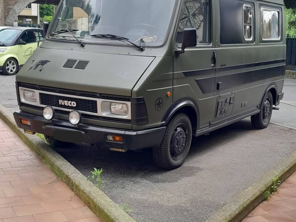 Image 7/92 of FIAT 242 E (1981)