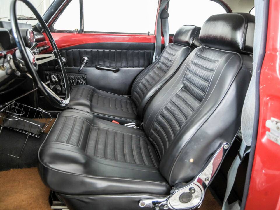 Image 20/50 of Volvo P 123 GT (1968)