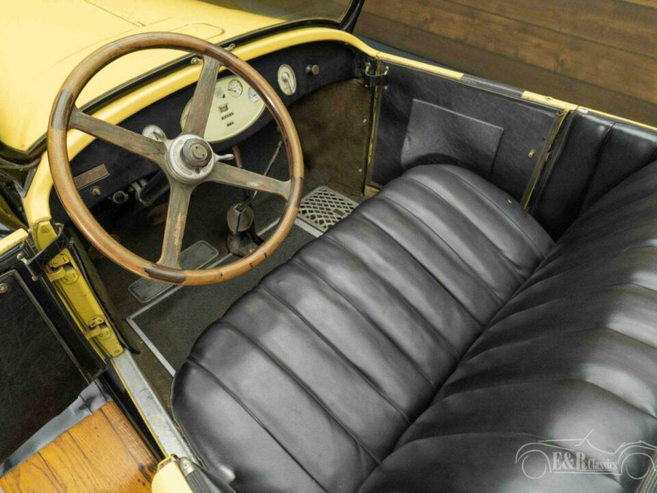Image 14/19 of Chrysler Series 70 (1926)