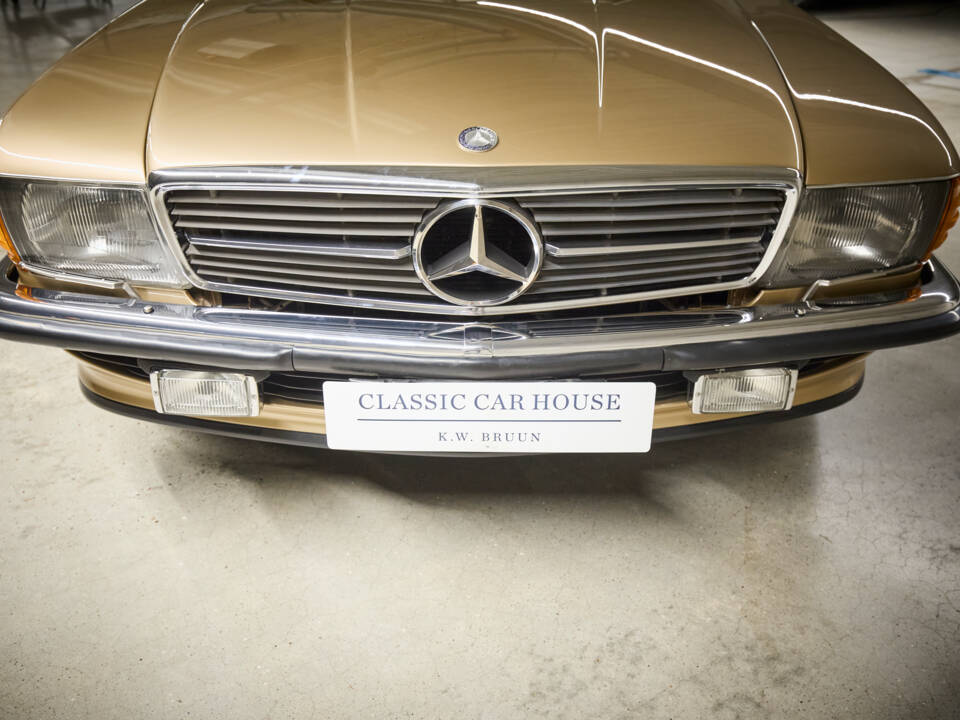 Image 19/99 of Mercedes-Benz 300 SL (1987)