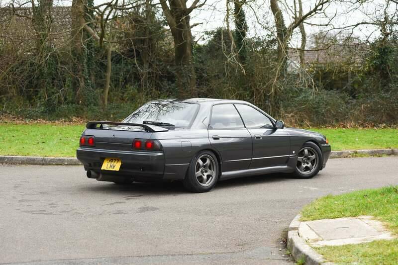 Image 23/50 de Nissan Skyline GT-R (1991)