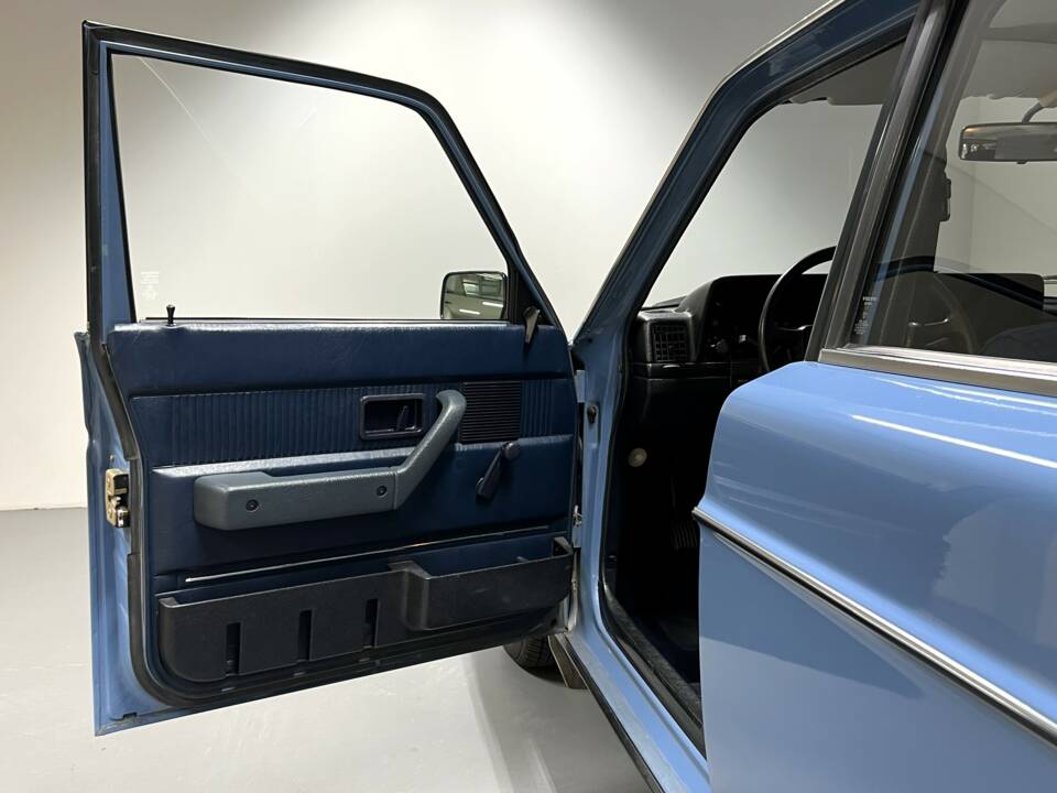 Bild 9/18 von Volvo 244 DLS (1980)