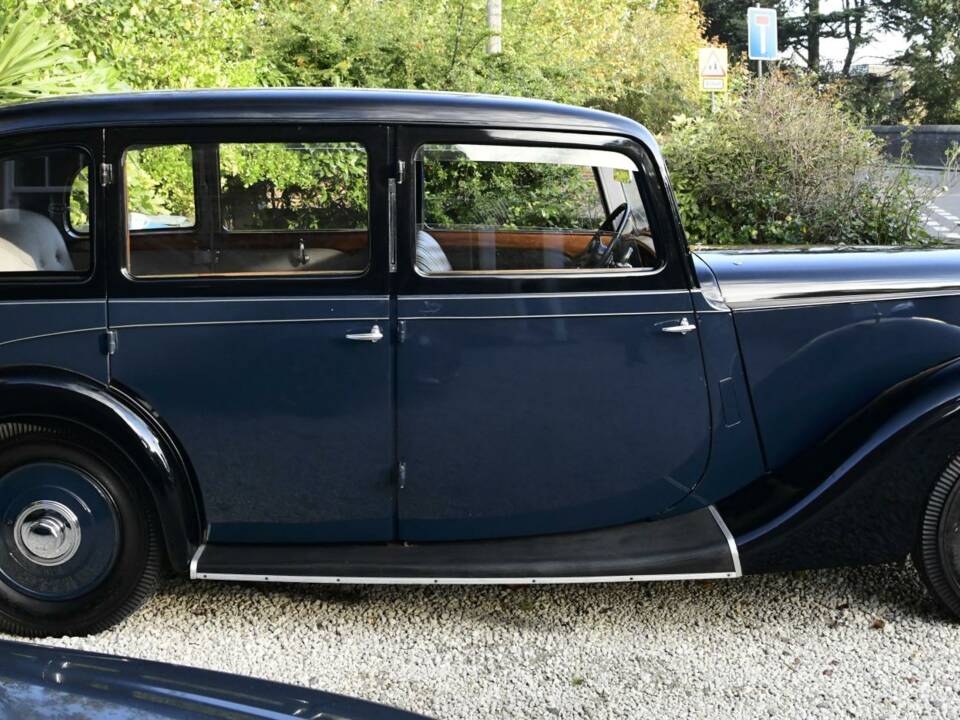 Image 13/50 de Daimler 24 EL (1940)