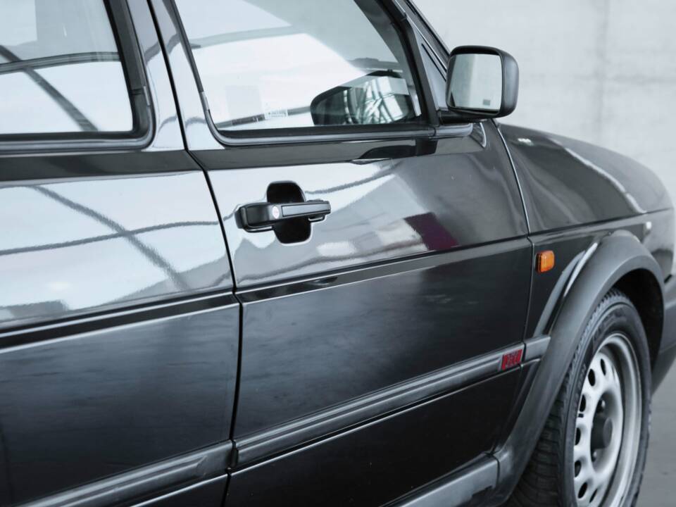 Image 35/39 of Volkswagen Golf Mk II GTi 16V 1.8 (1991)