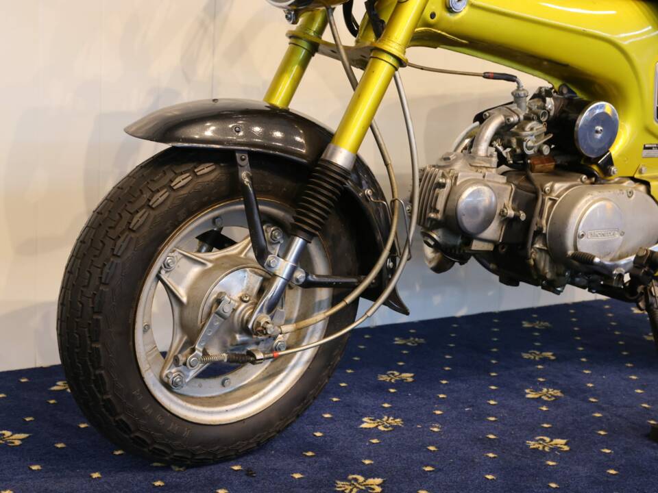 Image 20/25 of Honda ST 50 Dax (1900)