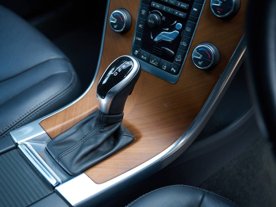 Bild 45/50 von Volvo XC60 T6 (2014)