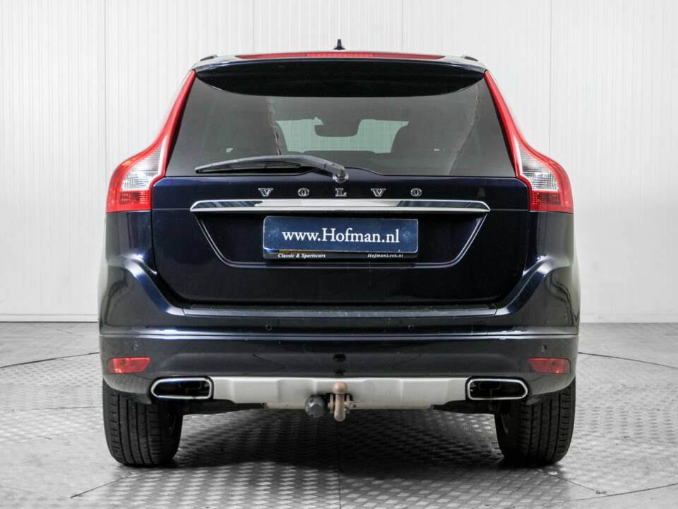 Image 13/50 de Volvo XC60 D3 (2017)