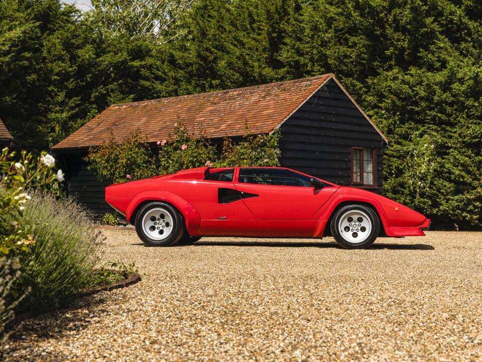 Image 4/11 of Lamborghini Countach LP 5000 S QV (1987)