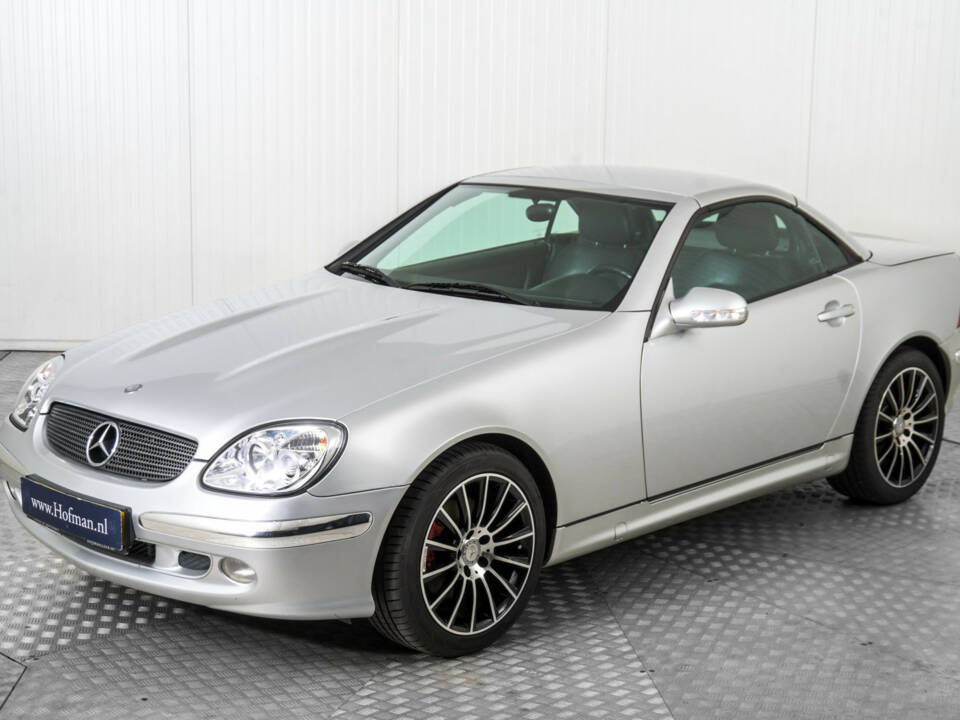 Bild 46/50 von Mercedes-Benz SLK 320 (2000)